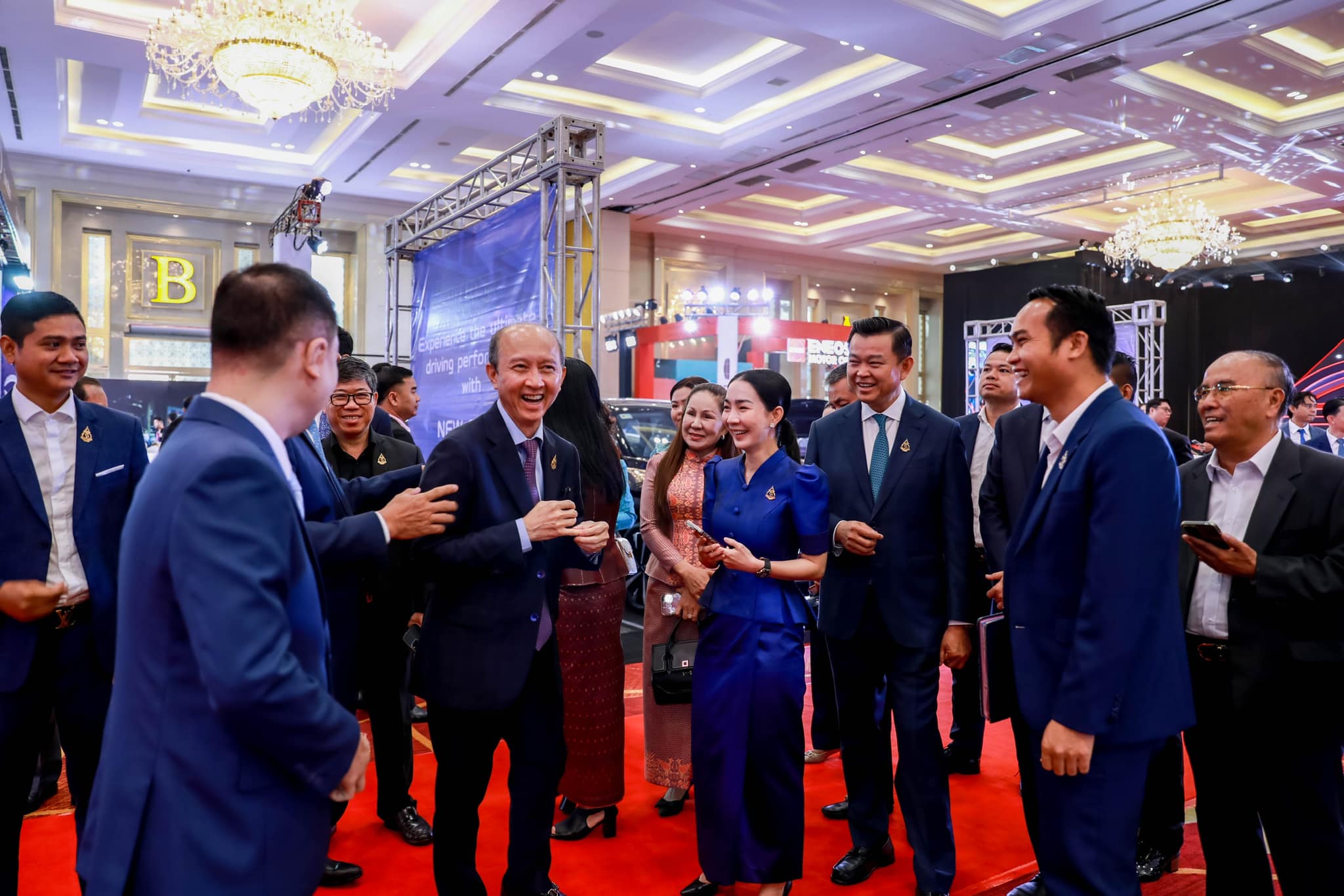 Neak Ouknha Kuon Thida ft DPM Hun Mani GP 4.jpg